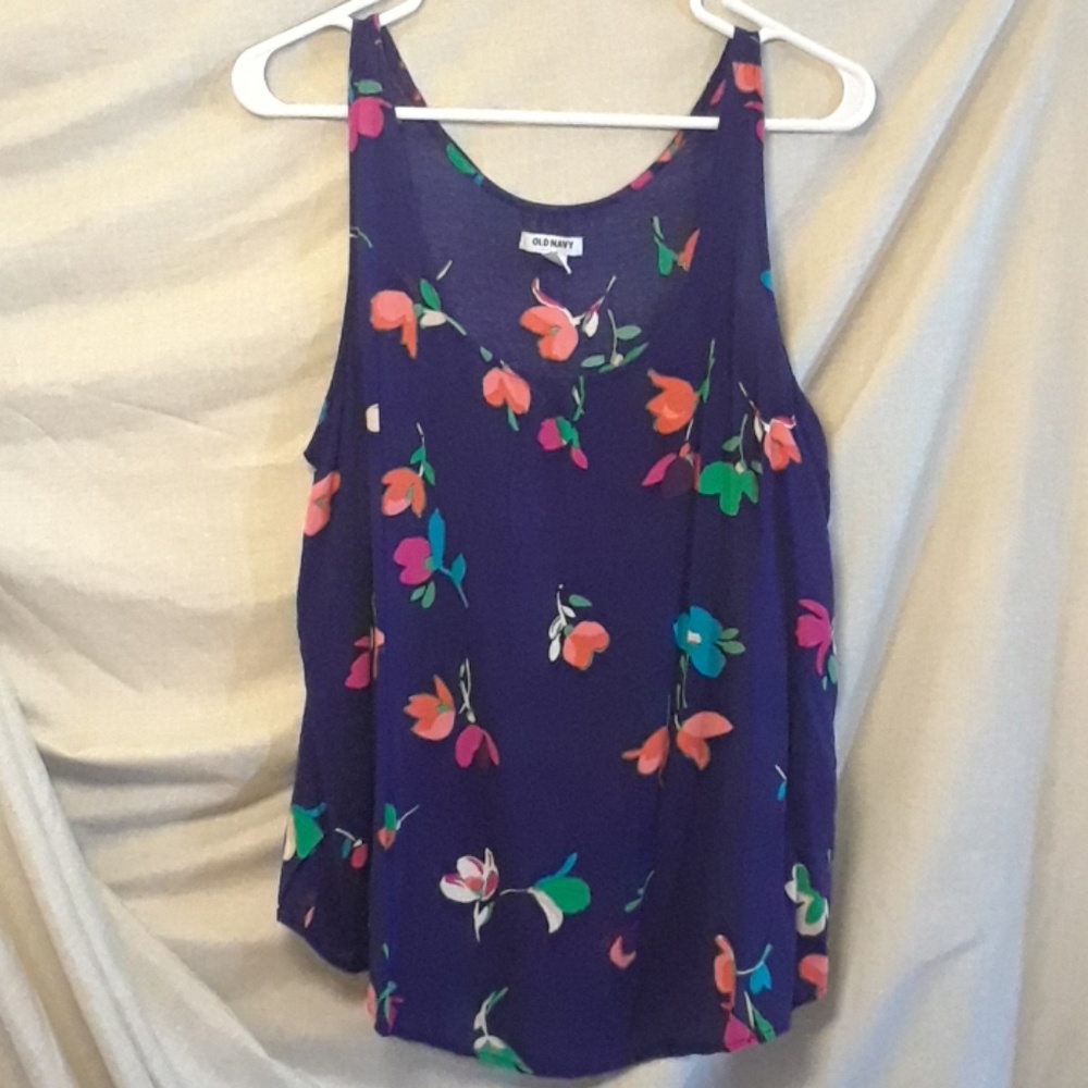 Old Navy blue top